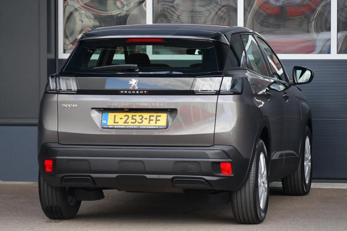 1.2 PureTech Blue Lease Active, NL, CarPlay, cam.