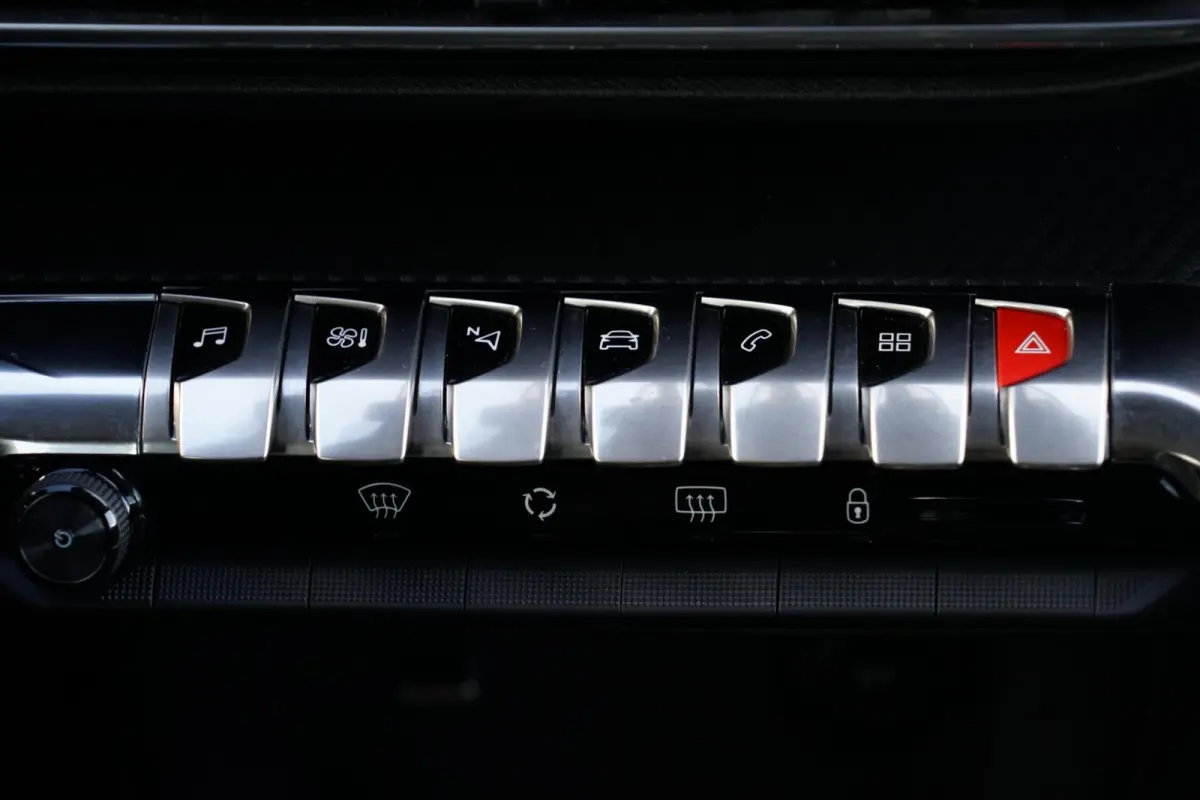 1.2 PureTech Blue Lease Active, NL, CarPlay, cam.