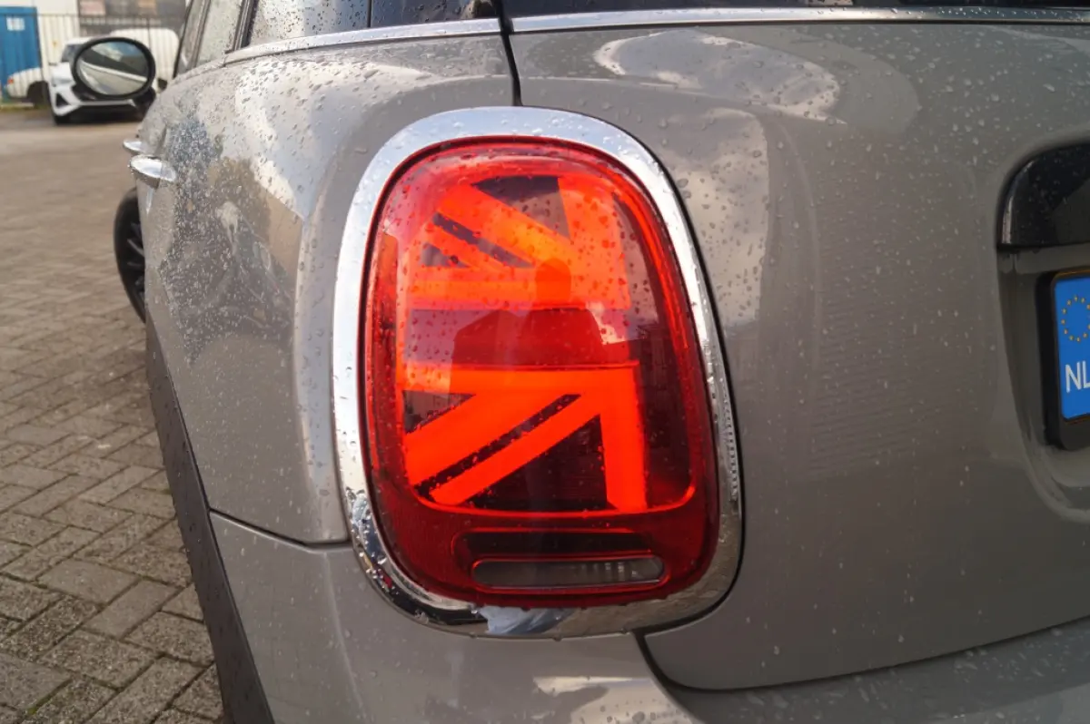 Cooper 1.5 136pk Automaat Cooper Business Edition -NAVI-ECC-