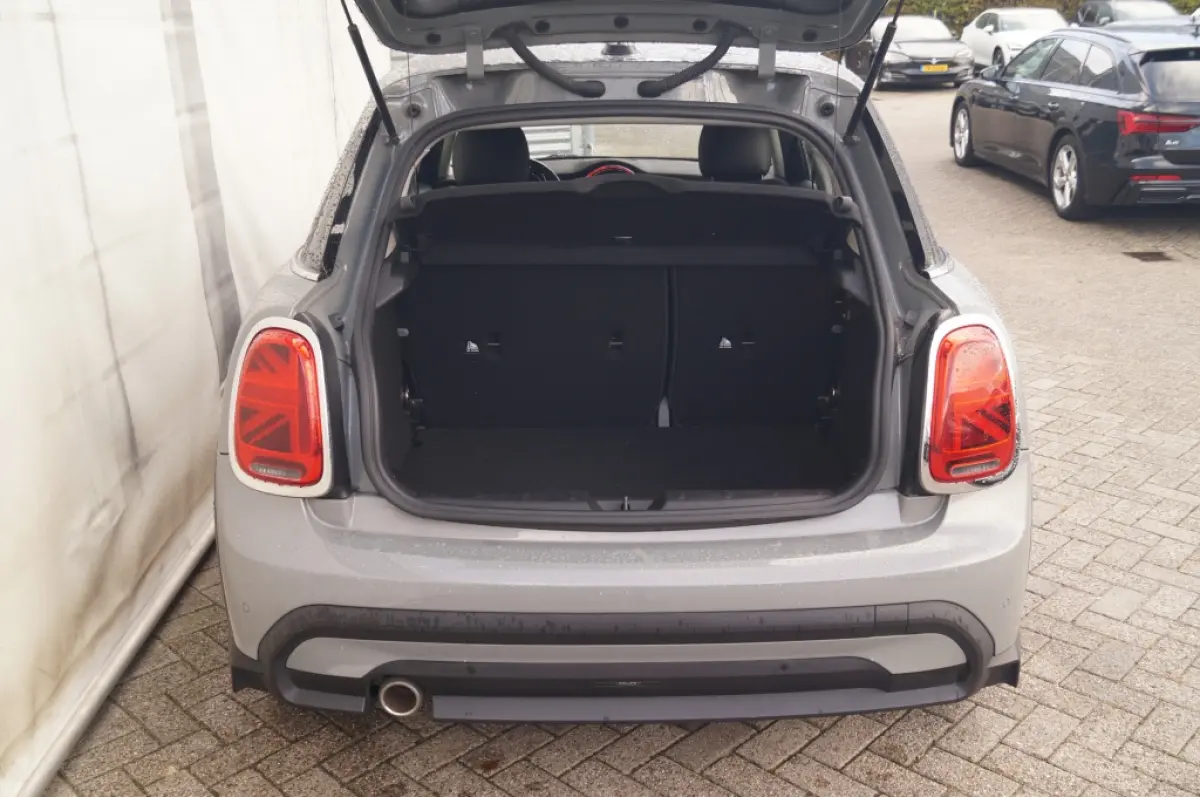 Cooper 1.5 136pk Automaat Cooper Business Edition -NAVI-ECC-