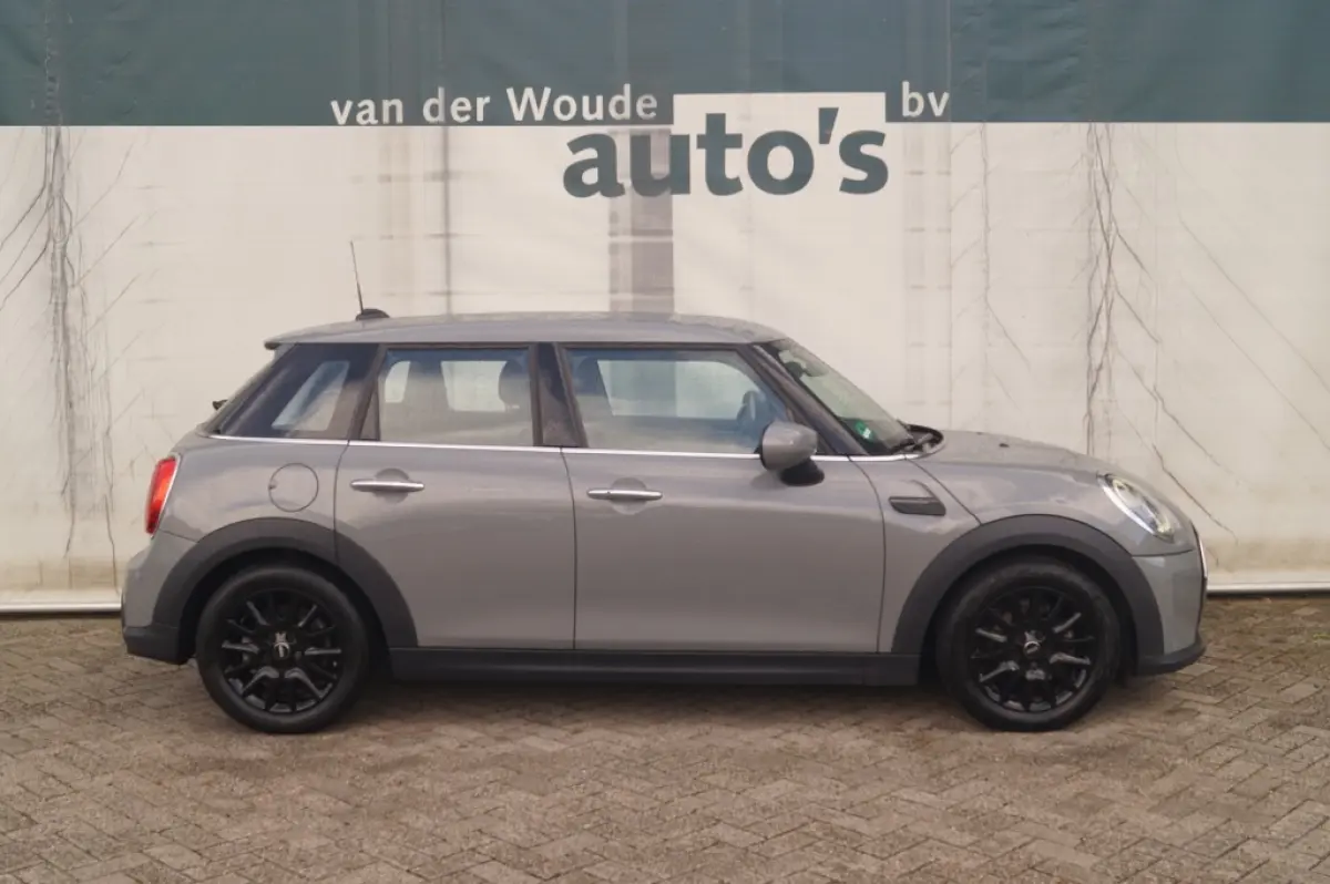 Cooper 1.5 136pk Automaat Cooper Business Edition -NAVI-ECC-