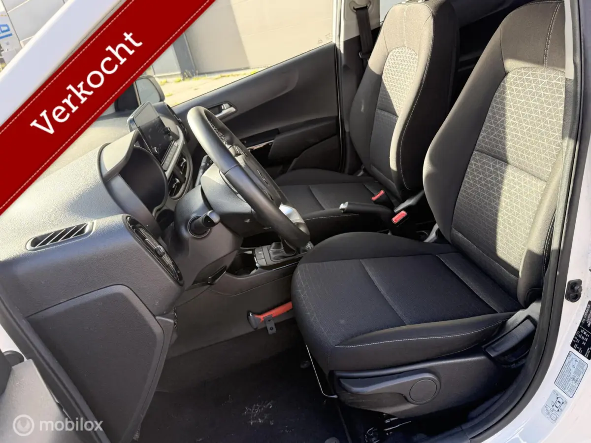 1.0 DPi DynamicLine | Camera | CarPlay | Cruise | LM Velgen