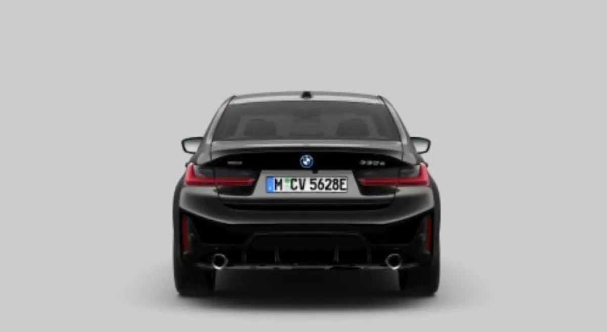 330e xDrive M Sport - Active Cruise Control - Elektrisch verstelbare/verwarmde stoelen - Comfort Access - Sportstoelen - Parking Assistant Plus - BMW Live Cockpit Professional - Getinte ruit