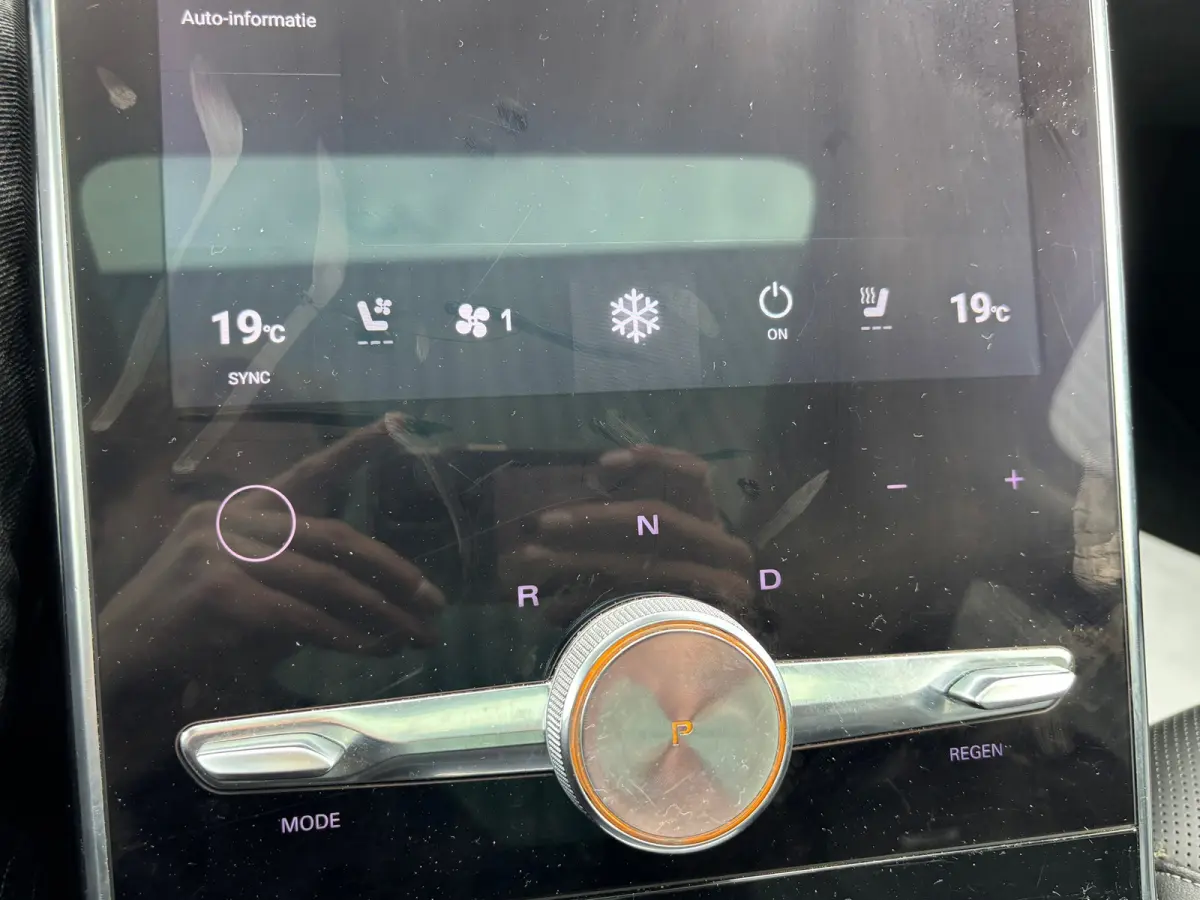 Luxury 70 kWh - Pearl White/Zwart Leder - Carplay/Camera/Panorama