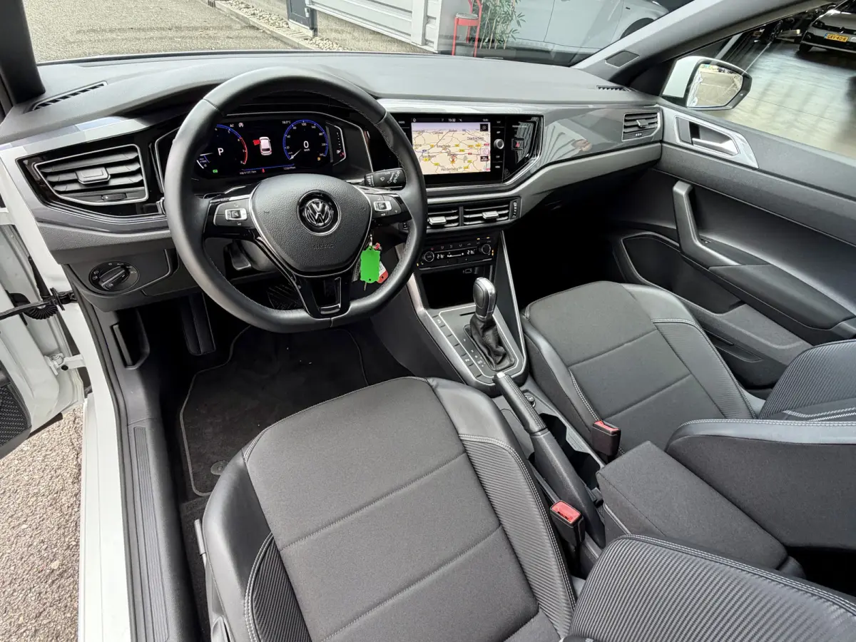 1.0 TSI Highline DSG Pano|Navi|LED|Leer Wit!
