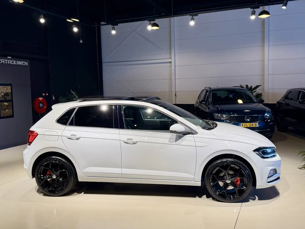1.0 TSI Highline DSG Pano|Navi|LED|Leer Wit!