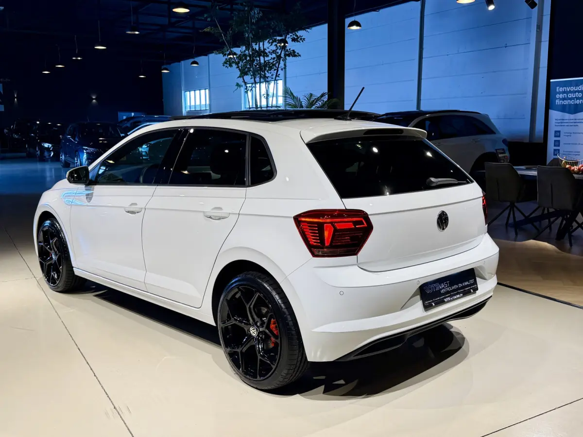 1.0 TSI Highline DSG Pano|Navi|LED|Leer Wit!