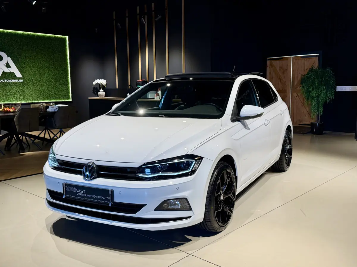 1.0 TSI Highline DSG Pano|Navi|LED|Leer Wit!