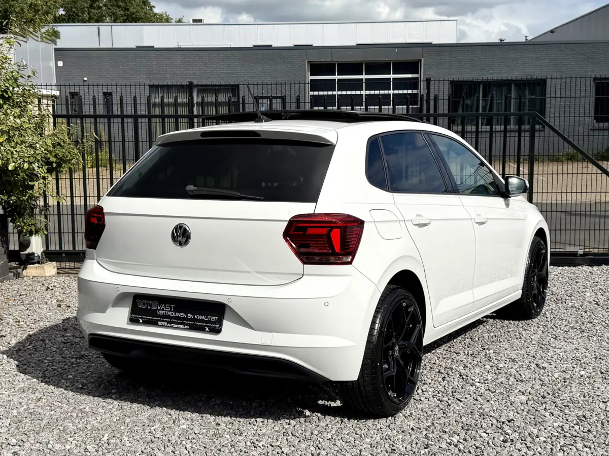 1.0 TSI Highline DSG Pano|Navi|LED|Leer Wit!