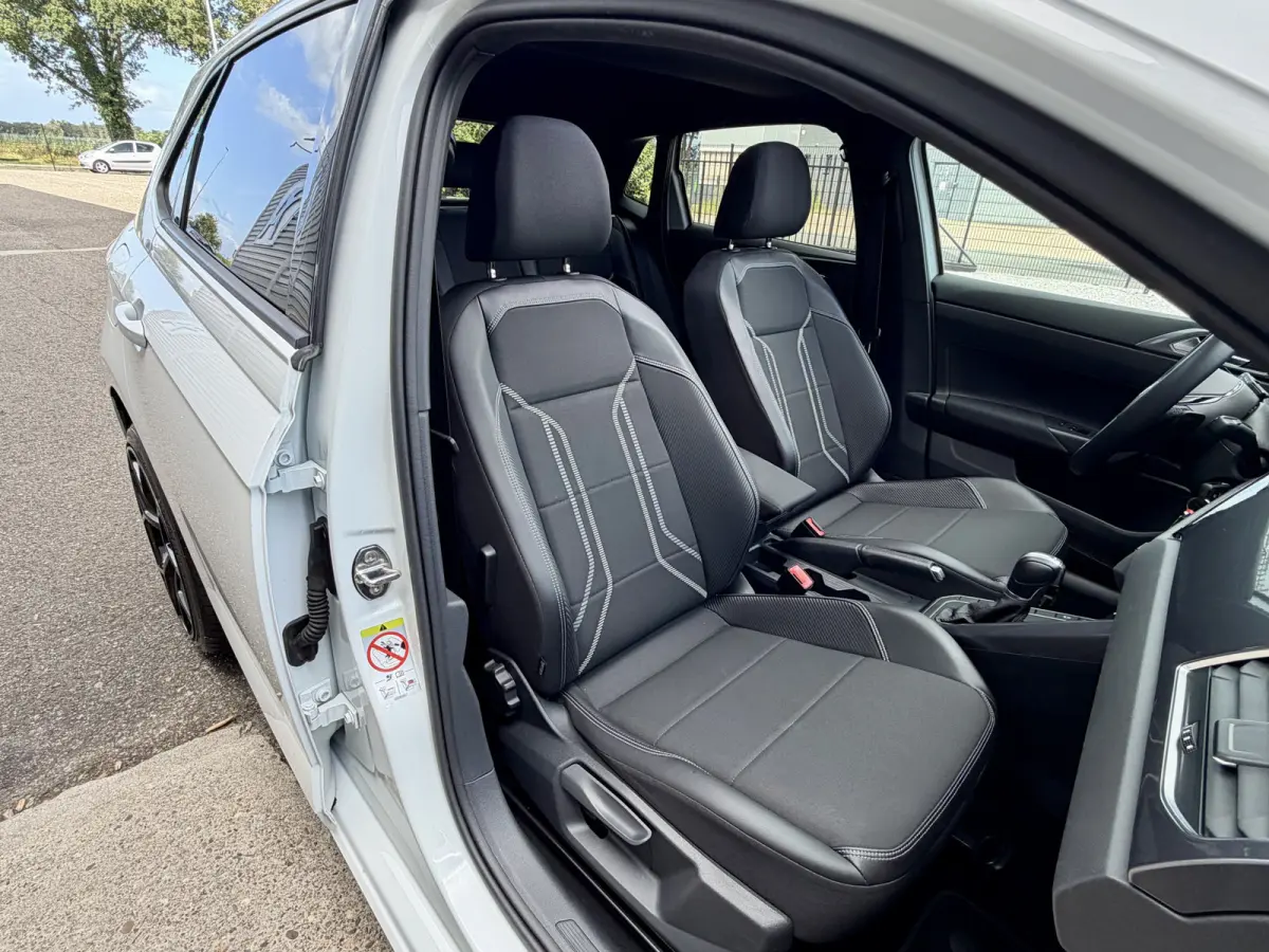 1.0 TSI Highline DSG Pano|Navi|LED|Leer Wit!