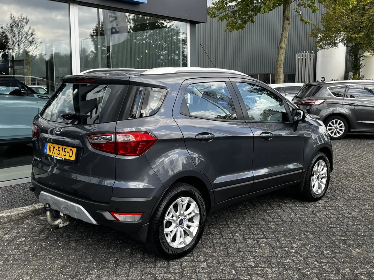 1.5 Ti-VCT Titanium Automaat | Afn. trekhaak | Cruise | Sony audio | Climate | PDC | Bluetooth | Navi | etc. etc.