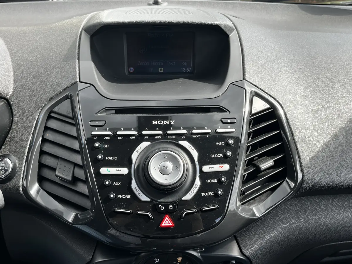 1.5 Ti-VCT Titanium Automaat | Afn. trekhaak | Cruise | Sony audio | Climate | PDC | Bluetooth | Navi | etc. etc.