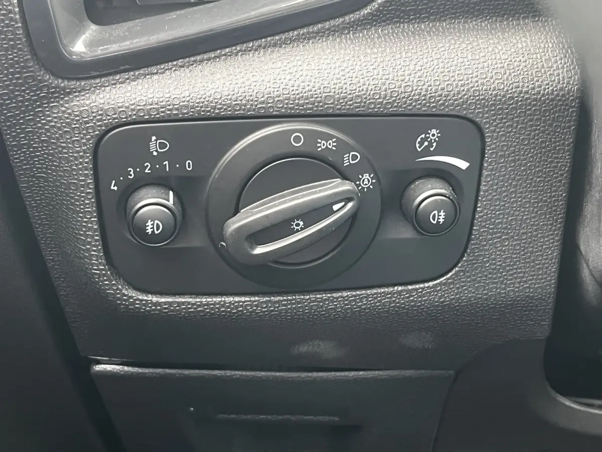 1.5 Ti-VCT Titanium Automaat | Afn. trekhaak | Cruise | Sony audio | Climate | PDC | Bluetooth | Navi | etc. etc.