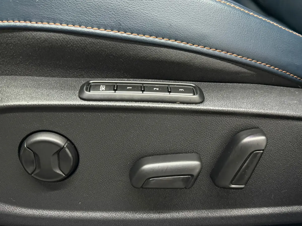 1.4 e-Hybrid VZ Performance Memory|Pano|Full Option
