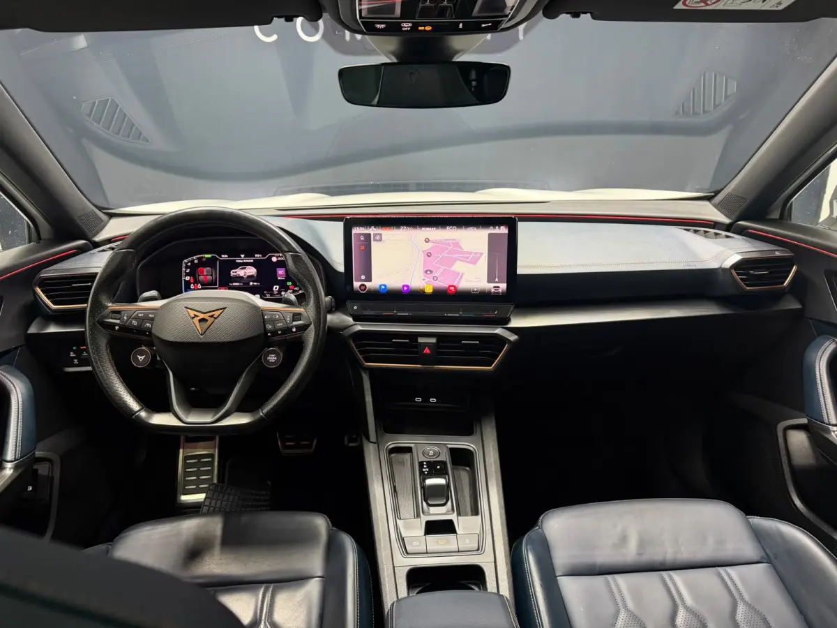 1.4 e-Hybrid VZ Performance Memory|Pano|Full Option