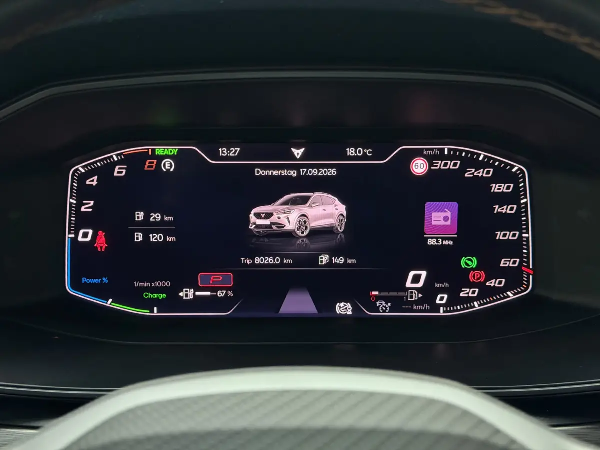 1.4 e-Hybrid VZ Performance Memory|Pano|Full Option