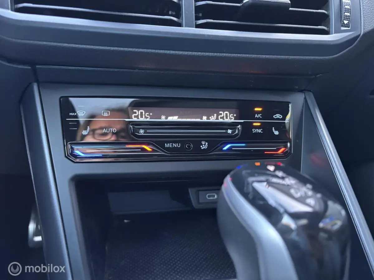 1.0 TSI R-Line 110 PK Panoschuifdak Navigatie DSG