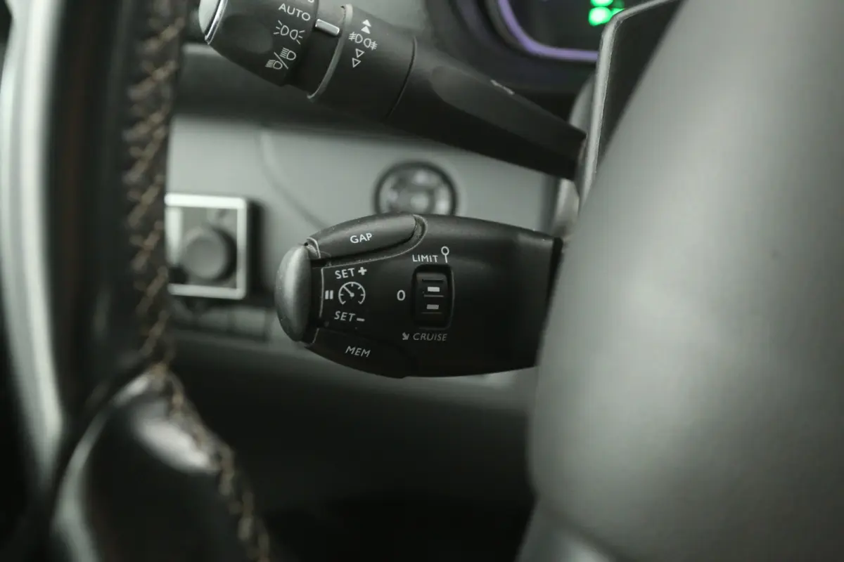 2.0D L3H1 150PK | Marge | Clima | Camera | Cruise | HuD | 3 Zits | 2xSchuifdeur Elektrisch | Trekhaak | Carplay