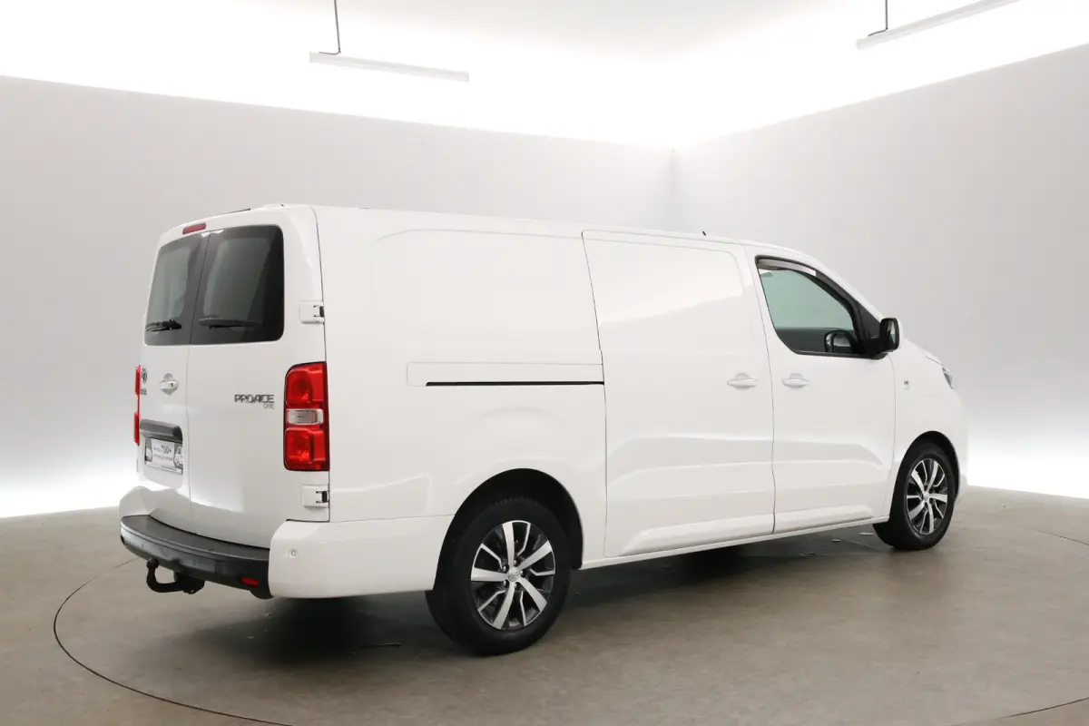 2.0D L3H1 150PK | Marge | Clima | Camera | Cruise | HuD | 3 Zits | 2xSchuifdeur Elektrisch | Trekhaak | Carplay