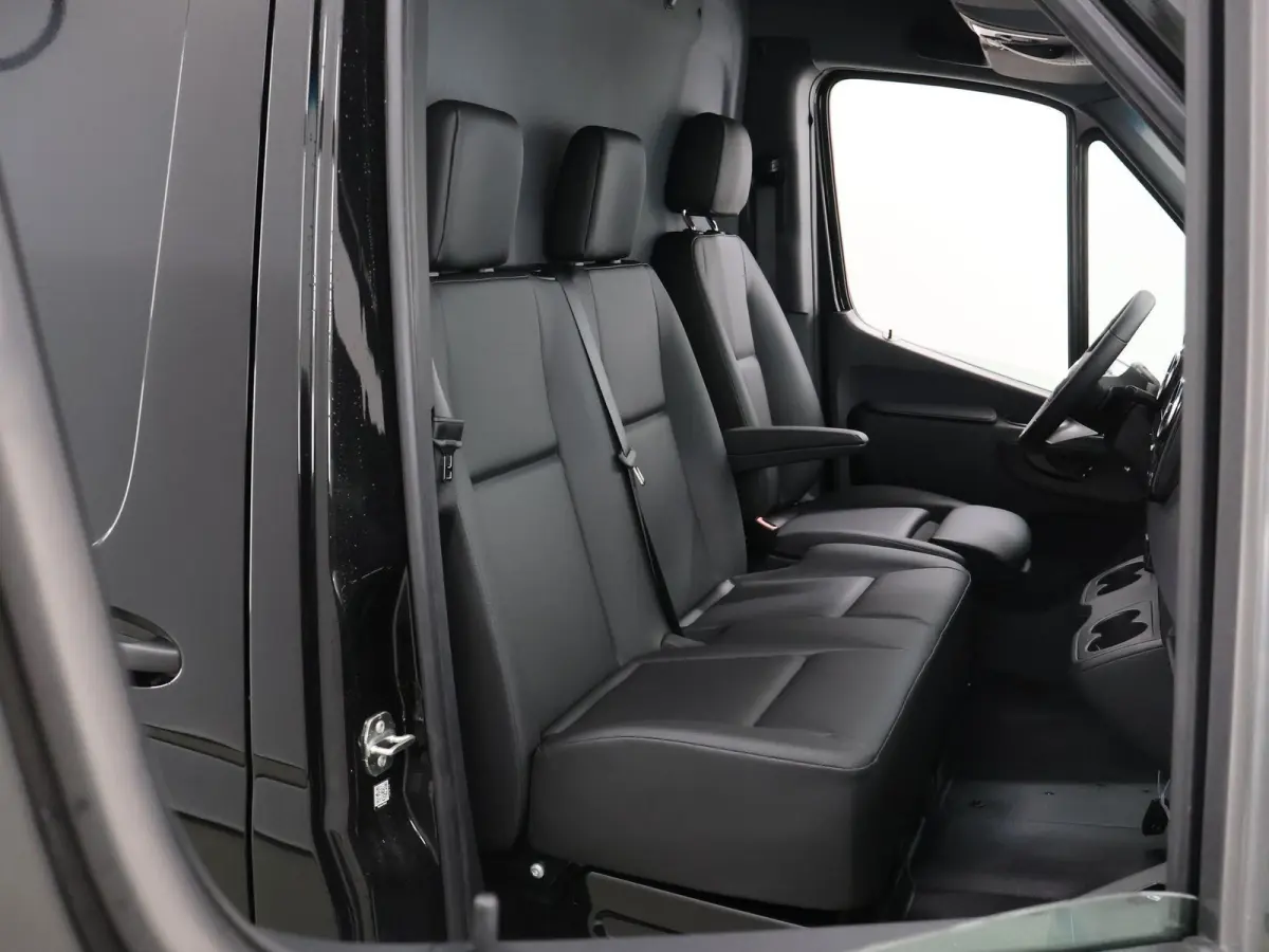 319 L2H2 RWD SELECT | BPM VRIJ | LED | DISTRONIC | WINTERPAKKET | NAVIGATIE