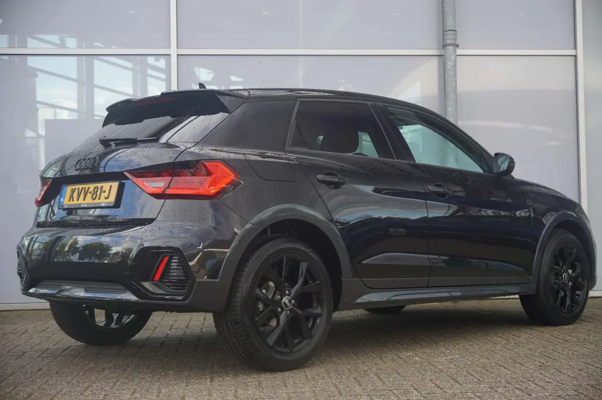 30 TFSI 116pk S-tronic Advanced Edition | Keyless | Smartphone Interface | PDC V/A | Stoelverwarming | Optiek Zwart Plus