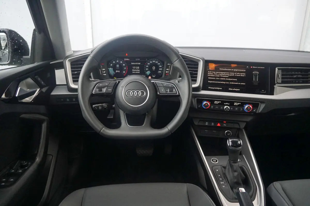 30 TFSI 116pk S-tronic Advanced Edition | Keyless | Smartphone Interface | PDC V/A | Stoelverwarming | Optiek Zwart Plus