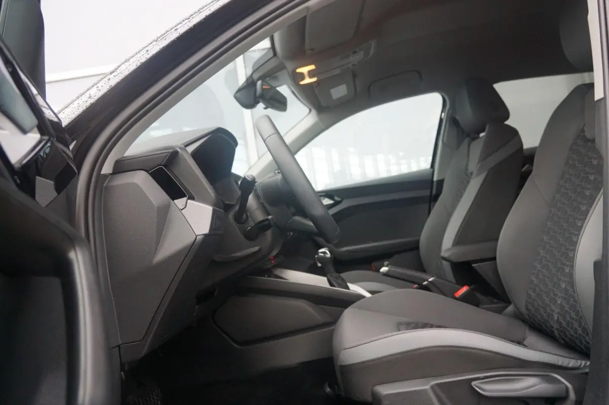 30 TFSI 116pk S-tronic Advanced Edition | Keyless | Smartphone Interface | PDC V/A | Stoelverwarming | Optiek Zwart Plus