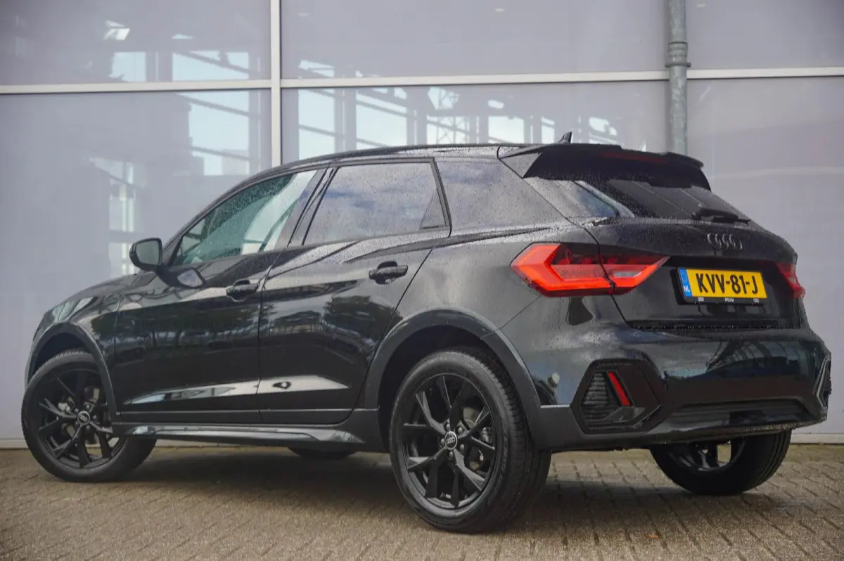 30 TFSI 116pk S-tronic Advanced Edition | Keyless | Smartphone Interface | PDC V/A | Stoelverwarming | Optiek Zwart Plus