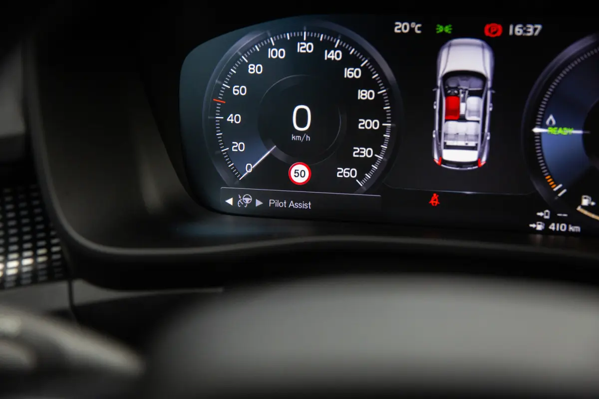 1.5 T4 R-Design , Pilot Assist, Stuurverwarming, Camera