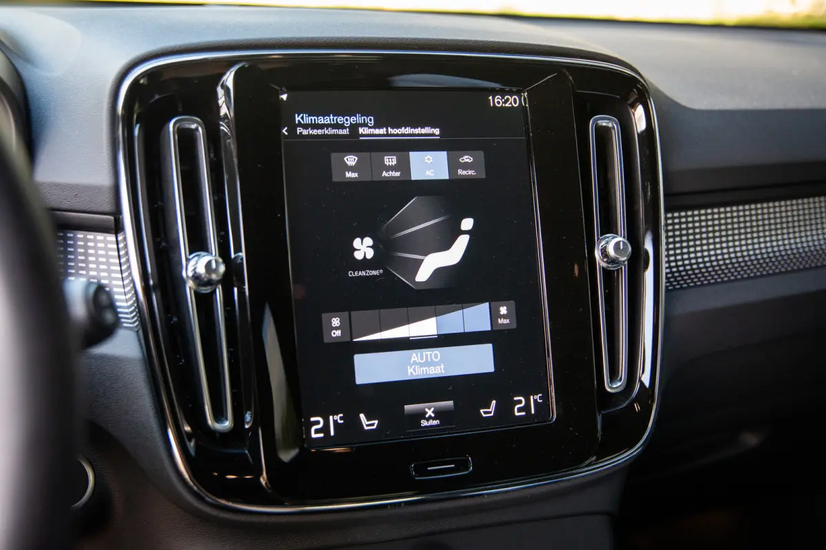 1.5 T4 R-Design , Pilot Assist, Stuurverwarming, Camera
