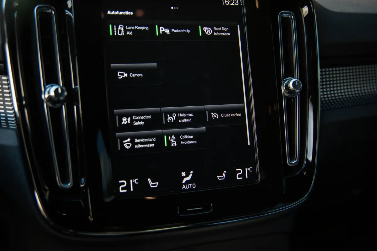 1.5 T4 R-Design , Pilot Assist, Stuurverwarming, Camera