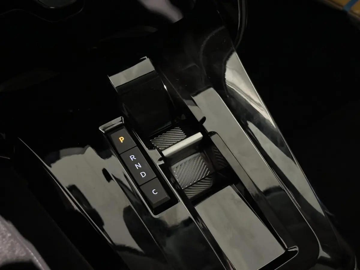 Max 113pk Comfort Range 44 kWh | DIRECT LEVERBAAR | Cruise Contol | Apple Carplay - Android Auto | Parkeer camera achter