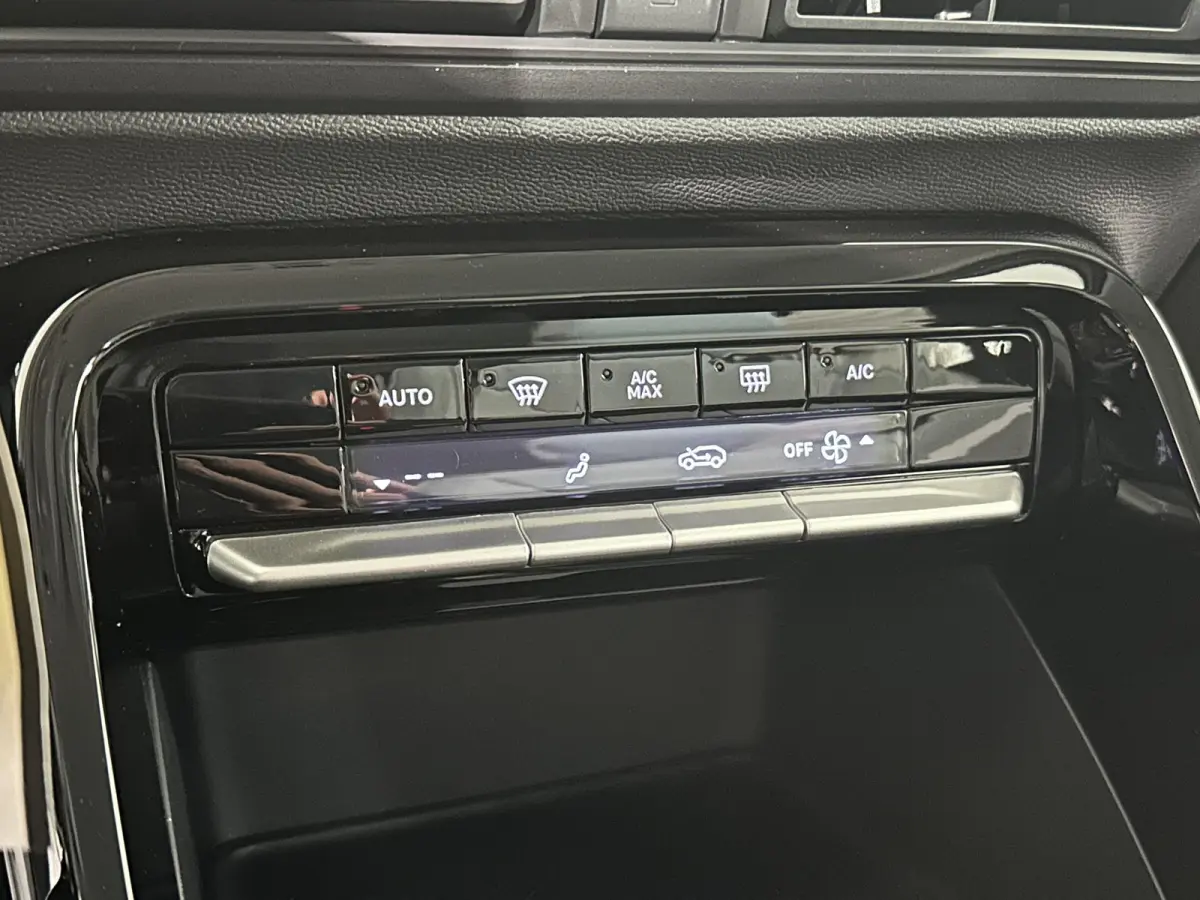 Max 113pk Comfort Range 44 kWh | DIRECT LEVERBAAR | Cruise Contol | Apple Carplay - Android Auto | Parkeer camera achter