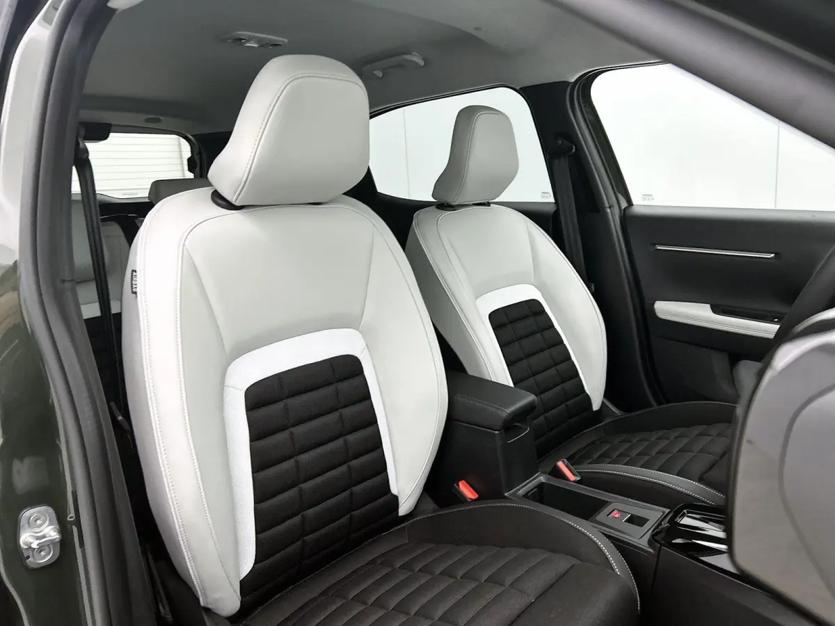 1.2 Hybrid 145pk Max 7p. Automaat | Navigatie | Camera | Climate Control | Dakrails | Cruise Control | 17"LMV | LED | Dodehoekdetectie | Apple Carplay/Android Auto |