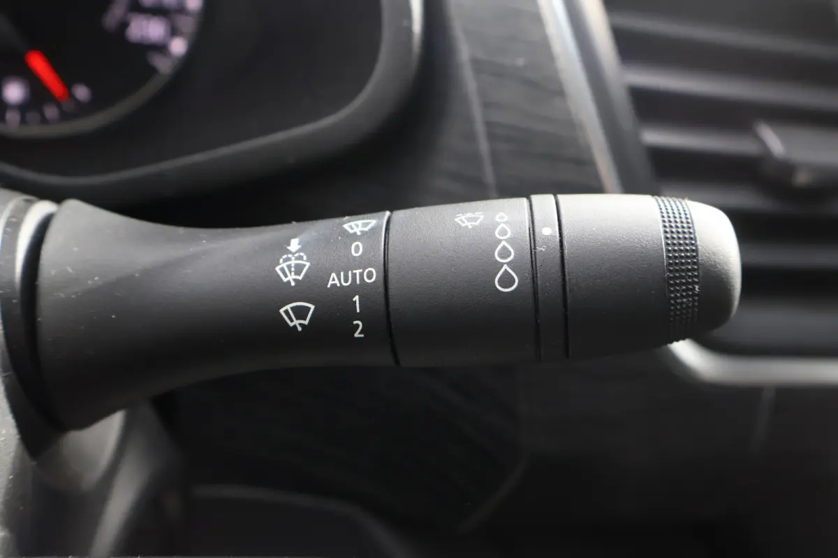 2.0 dCi 170pk L2 H1 Automaat Black Edition
