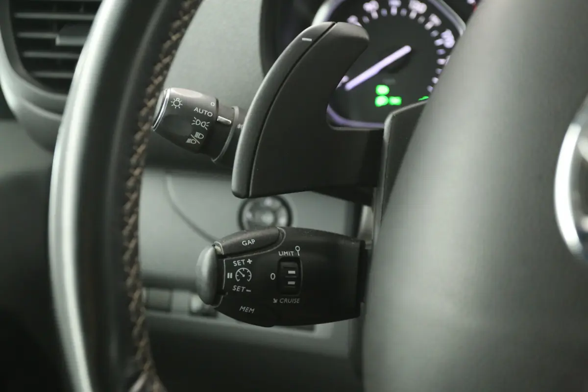2.0 177PK GR-Edition L2H1 | Marge | Automaat | Clima | Cruise | HUD | Carplay | Camera | Trekhaak | 2xSchuifdeur Elektrisch
