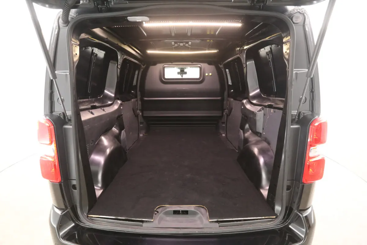 2.0 177PK GR-Edition L2H1 | Marge | Automaat | Clima | Cruise | HUD | Carplay | Camera | Trekhaak | 2xSchuifdeur Elektrisch