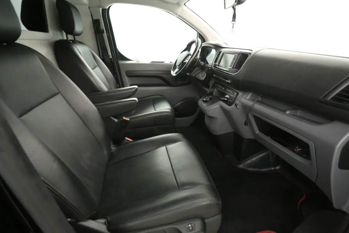 2.0 177PK GR-Edition L2H1 | Marge | Automaat | Clima | Cruise | HUD | Carplay | Camera | Trekhaak | 2xSchuifdeur Elektrisch