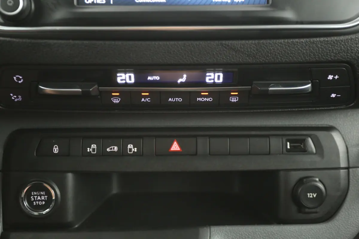 2.0 177PK GR-Edition L2H1 | Marge | Automaat | Clima | Cruise | HUD | Carplay | Camera | Trekhaak | 2xSchuifdeur Elektrisch