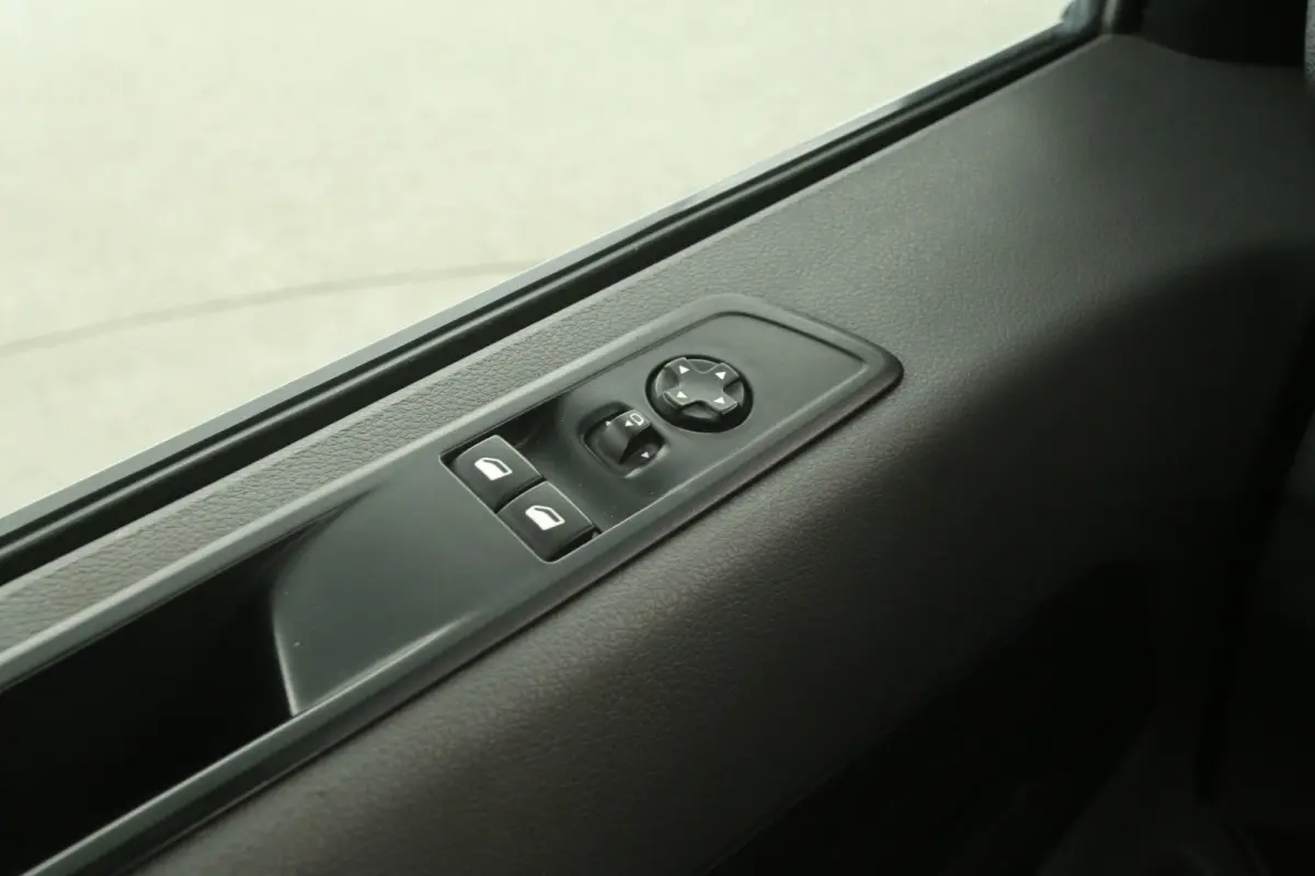 2.0 177PK GR-Edition L2H1 | Marge | Automaat | Clima | Cruise | HUD | Carplay | Camera | Trekhaak | 2xSchuifdeur Elektrisch