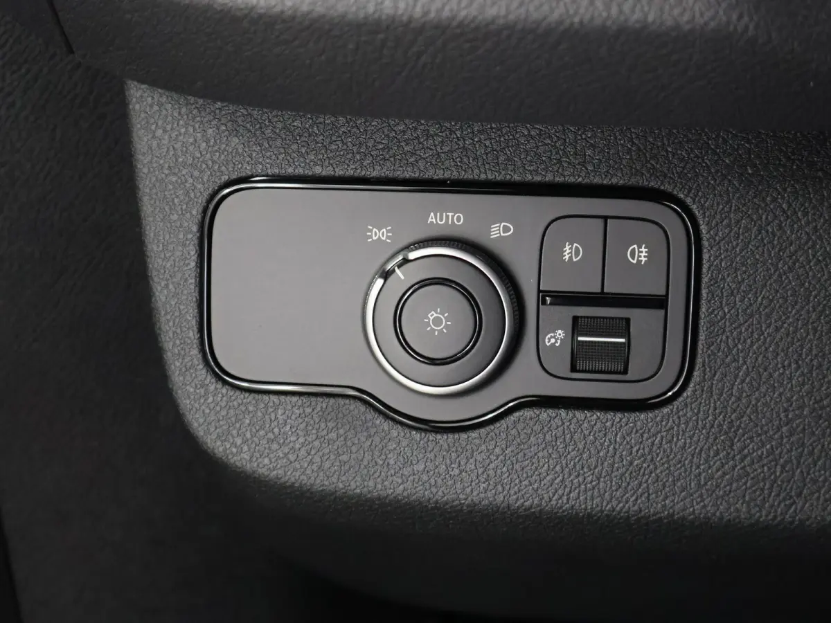 319 L2H2 RWD SELECT | BPM VRIJ | LED | DISTRONIC | WINTERPAKKET | NAVIGATIE