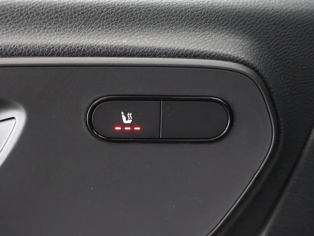 319 L2H2 RWD SELECT | BPM VRIJ | LED | DISTRONIC | WINTERPAKKET | NAVIGATIE