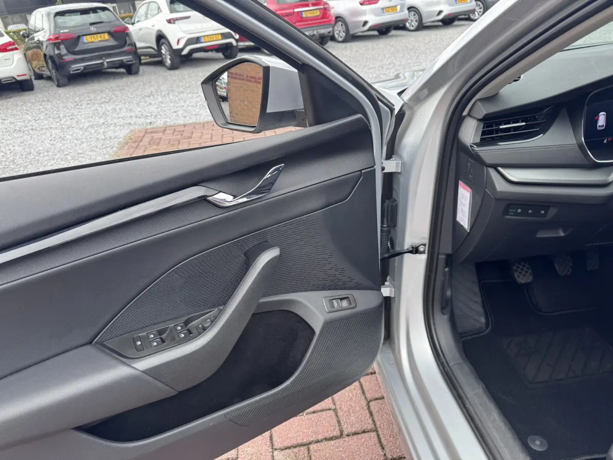 1.0 TSI Business Edition, Full Led, Trekhaak,