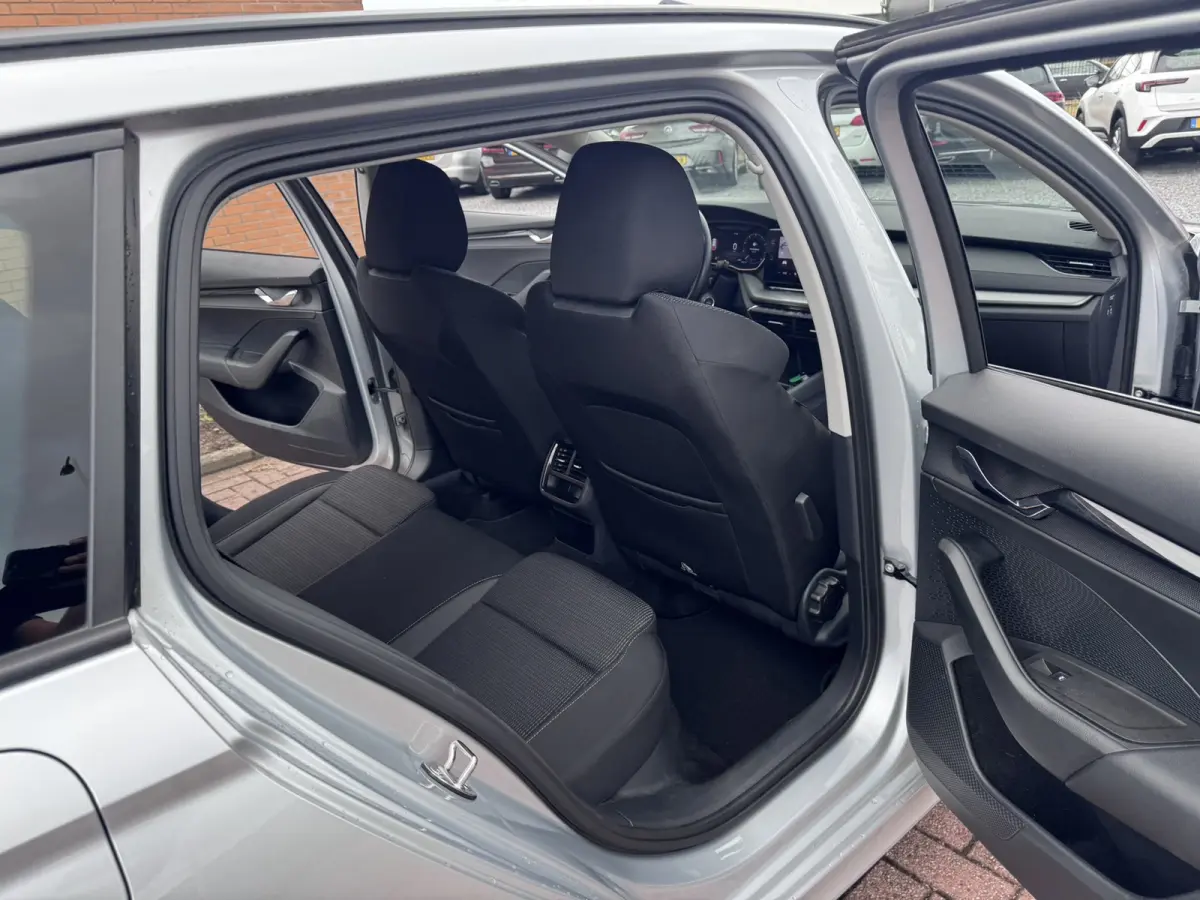 1.0 TSI Business Edition, Full Led, Trekhaak,