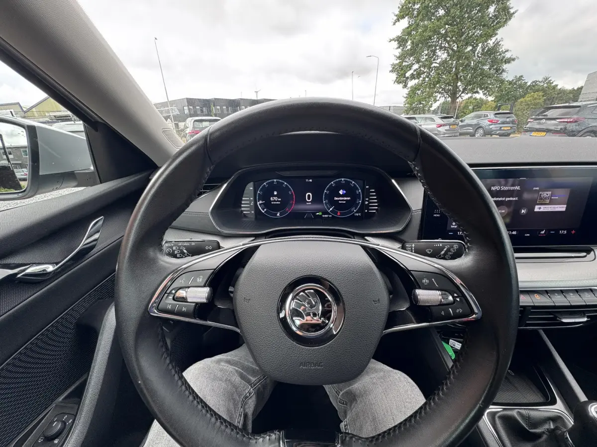 1.0 TSI Business Edition, Full Led, Trekhaak,