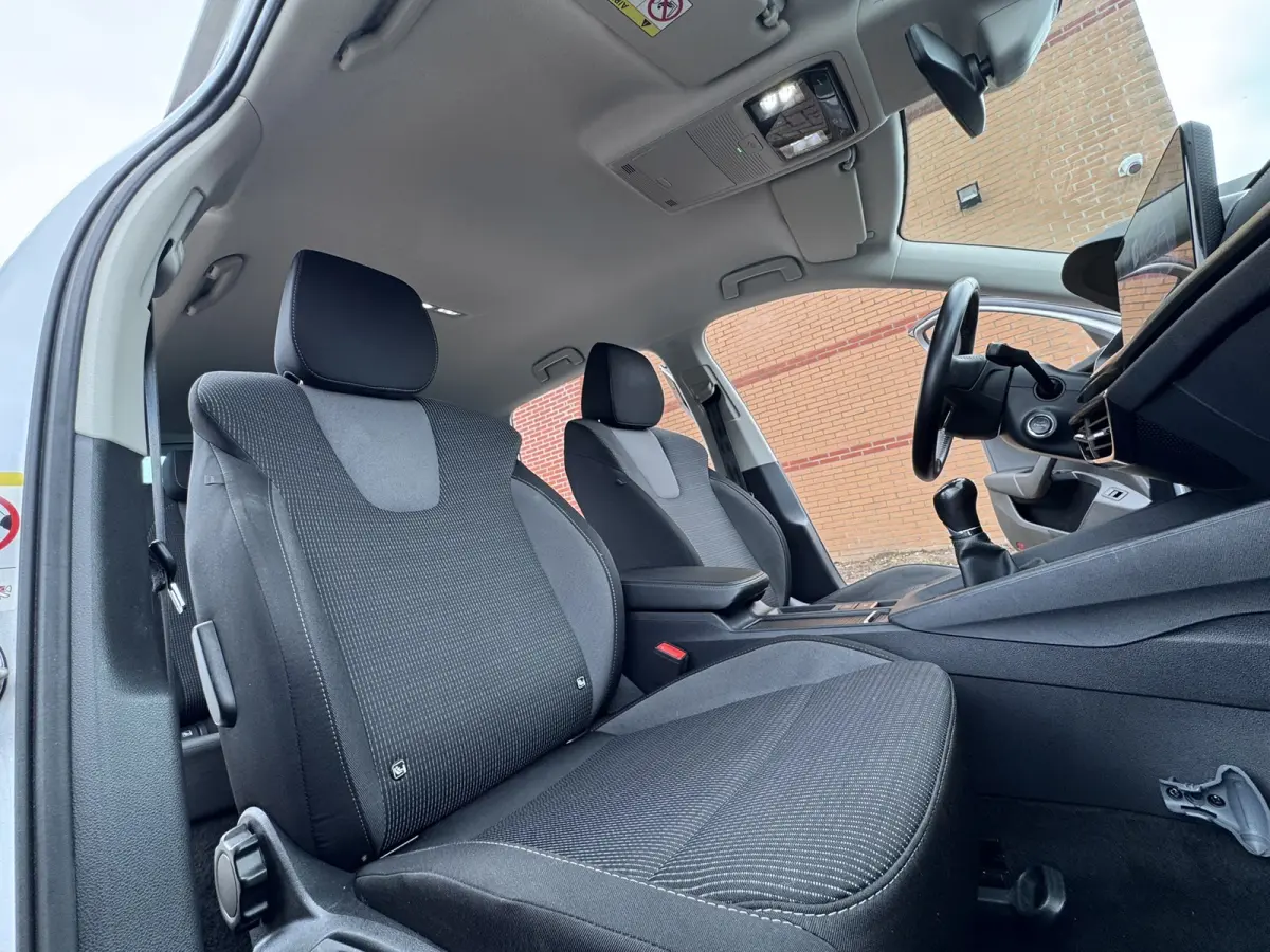 1.0 TSI Business Edition, Full Led, Trekhaak,