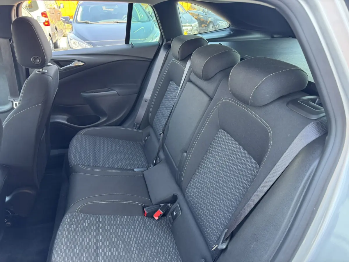 1.6 CDTI 120 Jaar Edition, Automaat, Euro 6, Apple Carplay,