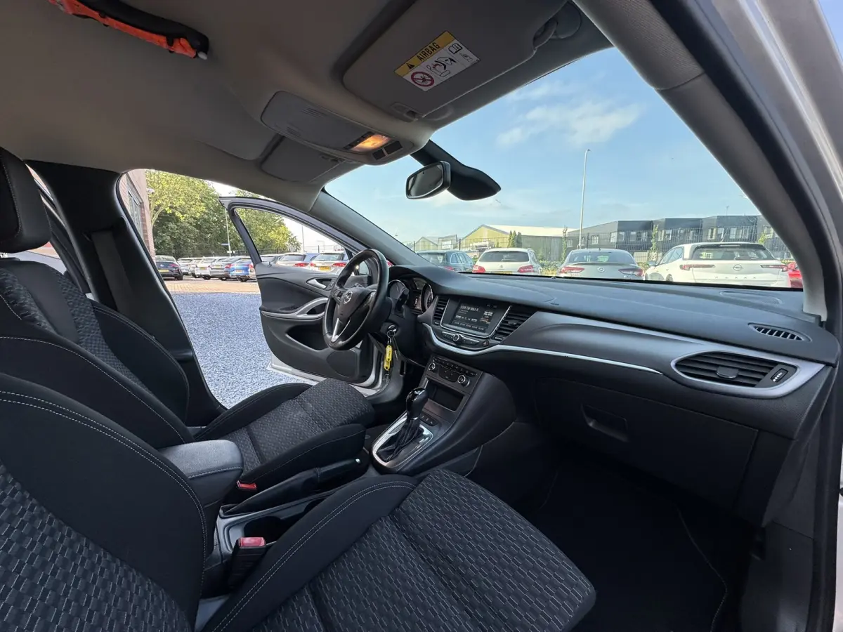 1.6 CDTI 120 Jaar Edition, Automaat, Euro 6, Apple Carplay,
