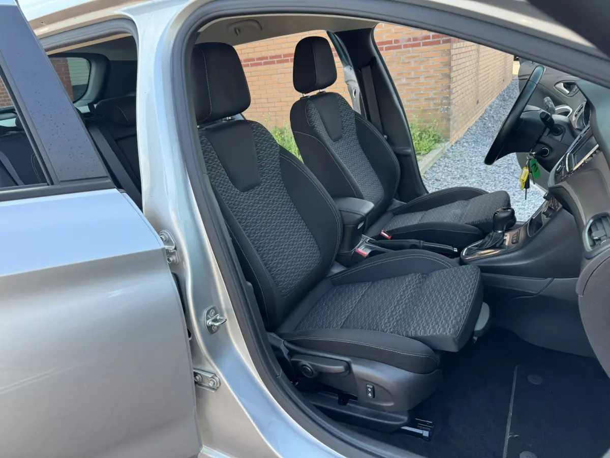 1.6 CDTI 120 Jaar Edition, Automaat, Euro 6, Apple Carplay,