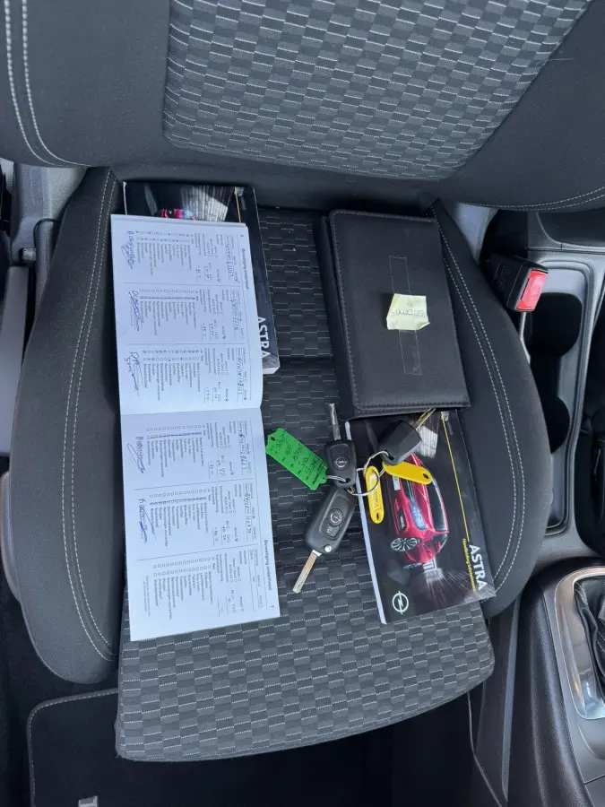 1.6 CDTI 120 Jaar Edition, Automaat, Euro 6, Apple Carplay,
